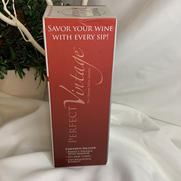 NIB Perfect Vintage the Ultimate WINE AERATOR for red wine - Picture 5 of 9